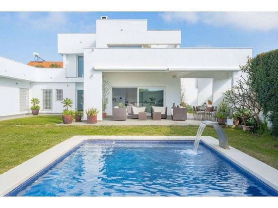 Foto 1 de Casa en venda a La Granja-La Colina-Los Pastores de 6 habitacions amb terrassa i piscina