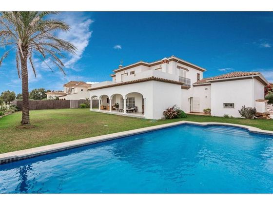 Foto 1 de Casa en venda a Chullera de 4 habitacions amb terrassa i piscina