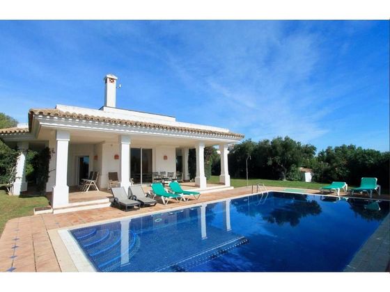 Foto 2 de Venta de chalet en Benalup-Casas Viejas de 3 habitaciones con terraza y piscina