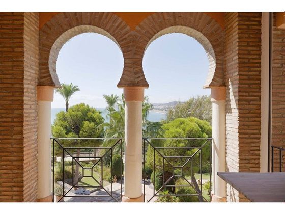 Foto 2 de Àtic en venda a Casares de 4 habitacions amb terrassa i piscina