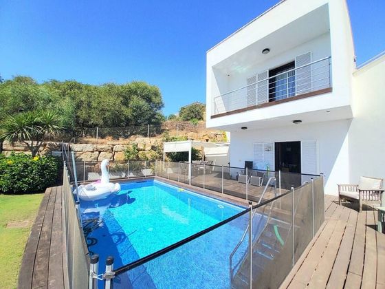Foto 2 de Casa en venda a Torreguadiaro-San Diego de 4 habitacions amb terrassa i piscina