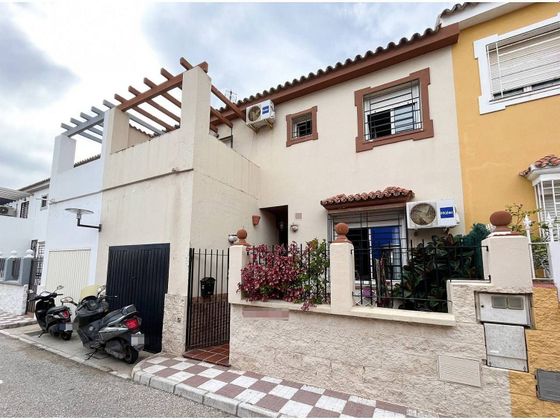 Foto 2 de Venta de casa en urbanización Cortijo Benalife de 4 habitaciones con terraza y garaje