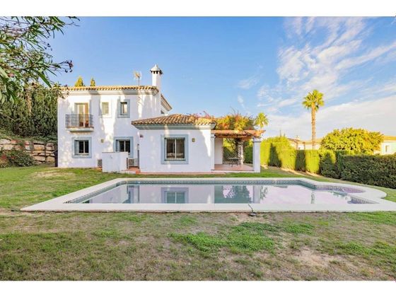 Foto 2 de Xalet en venda a La Alcaidesa de 4 habitacions amb terrassa i piscina