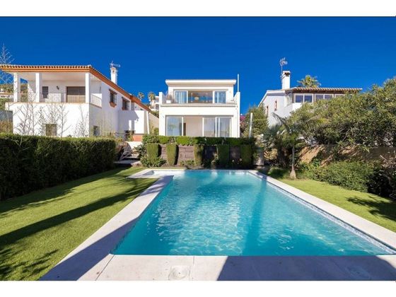 Foto 2 de Casa en venda a calle Caracolas de 4 habitacions amb terrassa i piscina