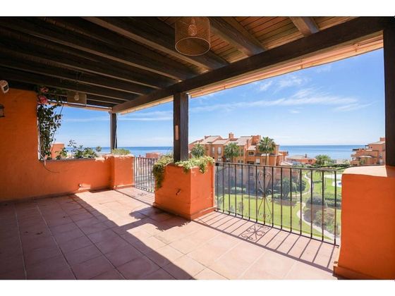 Foto 1 de Àtic en venda a Puerto de la Duquesa de 4 habitacions amb terrassa i piscina