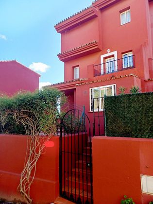 Foto 2 de Casa en venda a La Alcaidesa de 3 habitacions amb terrassa i piscina