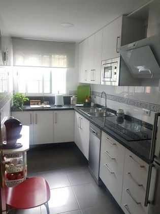 Foto 2 de Piso en venta en Fátima - Levante de 3 habitaciones con piscina y garaje