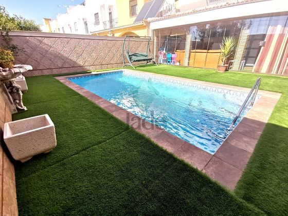 Foto 1 de Venta de chalet en Villarrubia de 5 habitaciones con terraza y piscina