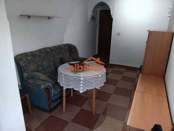 Foto 2 de Pis en venda a calle Antequera de 3 habitacions amb terrassa i aire acondicionat