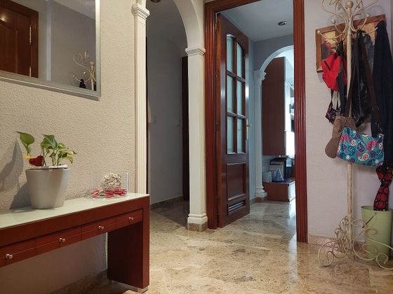 Foto 2 de Pis en venda a calle Pelagio de 2 habitacions amb piscina i garatge