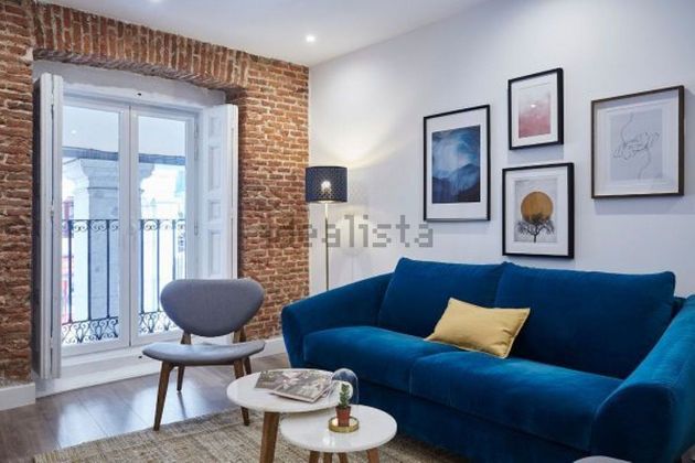 Foto 1 de Piso en alquiler en Trafalgar de 2 habitaciones con muebles y balcón