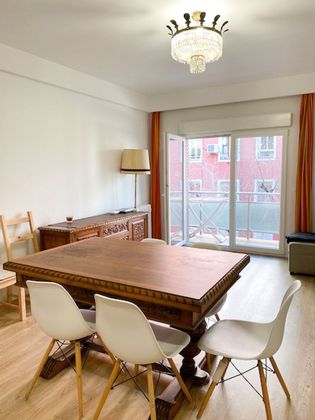 Foto 2 de Alquiler de piso en Embajadores - Lavapiés de 3 habitaciones con terraza y muebles