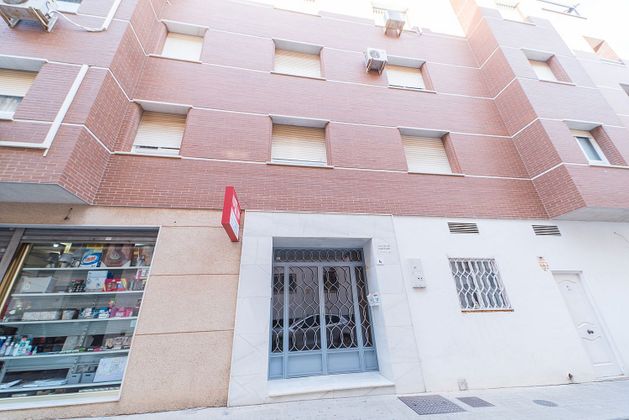 Foto 2 de Pis en venda a calle Hermanos Acién de 3 habitacions amb terrassa i aire acondicionat