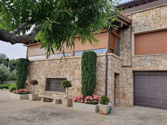 Foto 2 de Xalet en venda a Fresnedillas de la Oliva de 3 habitacions amb terrassa i garatge