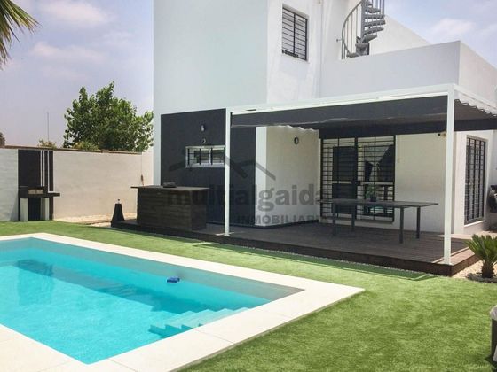 Foto 1 de Casa rural en venda a Monteolivete-Camino Sevilla de 3 habitacions amb terrassa i piscina