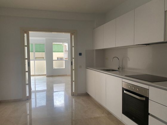 Foto 2 de Piso en alquiler en Plaza de Toros - Santa Rita de 2 habitaciones con aire acondicionado y calefacción