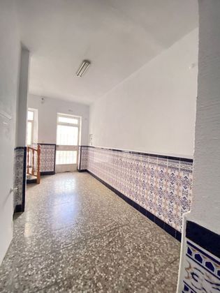 Foto 2 de Venta de casa en Centro - Almería de 4 habitaciones con terraza y garaje