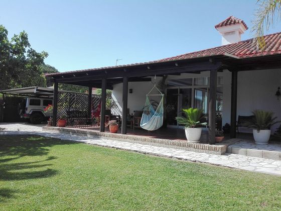 Foto 1 de Casa en venda a Vistahermosa  - Fuentebravía de 4 habitacions amb piscina i jardí