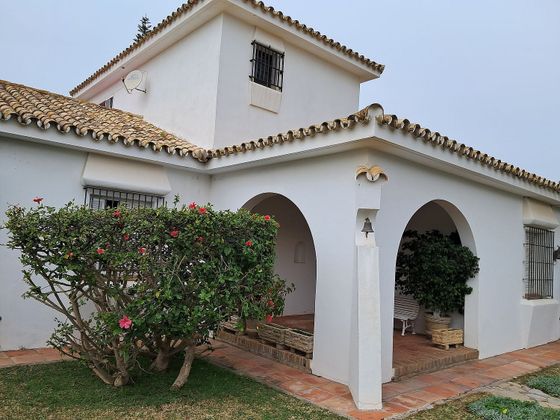 Foto 2 de Venta de chalet en Vistahermosa  - Fuentebravía de 7 habitaciones con terraza y piscina