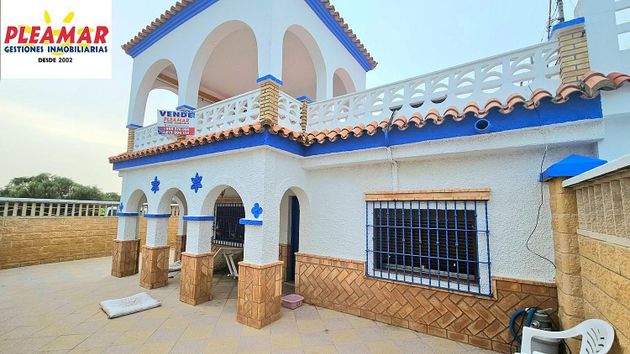 Foto 2 de Casa rural en venta en Las Tres Piedras - Costa Ballena de 3 habitaciones con terraza y aire acondicionado