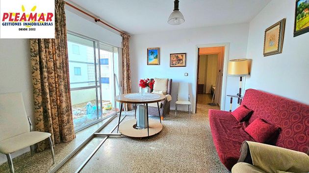 Foto 1 de Piso en venta en Centro - Zona Playas de 2 habitaciones con terraza y piscina