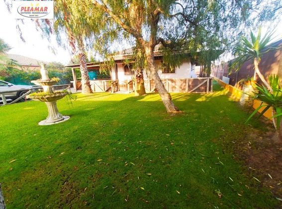 Foto 1 de Casa rural en venda a Las Tres Piedras - Costa Ballena de 2 habitacions amb terrassa i piscina