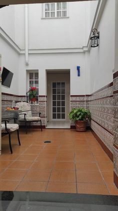 Foto 2 de Casa en venda a calle Medina Azahara de 5 habitacions amb terrassa i aire acondicionat
