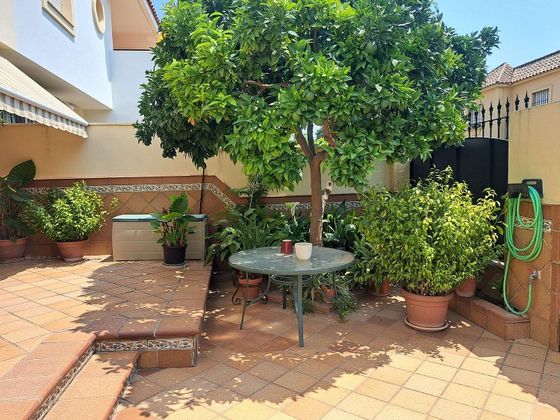 Foto 2 de Casa en venda a Centro - Jerez de la Frontera de 4 habitacions amb terrassa i jardí