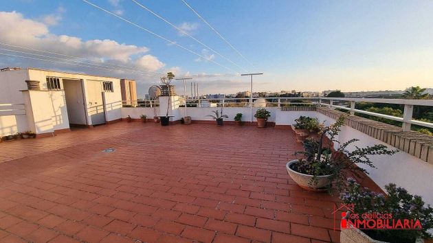 Foto 2 de Àtic en venda a plaza España de 4 habitacions amb terrassa i garatge