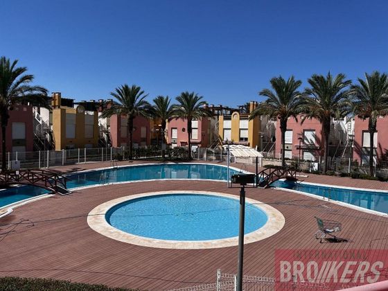 Foto 1 de Venta de piso en Puerto Rey de 2 habitaciones con terraza y piscina