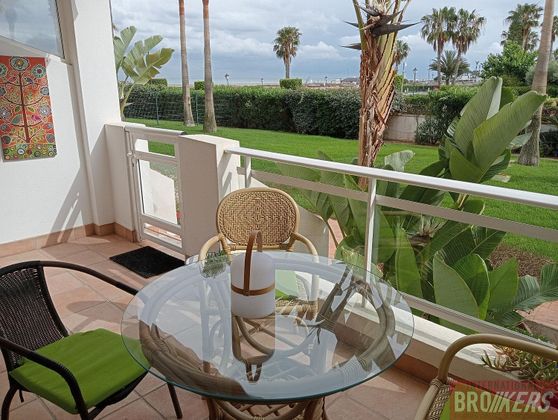 Foto 1 de Alquiler de piso en El Playazo de 1 habitación con terraza y piscina