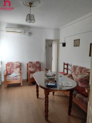 Foto 1 de Piso en alquiler en Ciudad Jardín - Zoco de 4 habitaciones con muebles y aire acondicionado