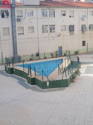 Foto 2 de Piso en venta en Sector Sur de 3 habitaciones con terraza y piscina