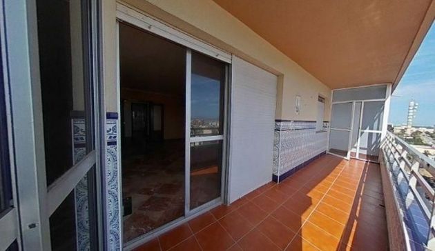 Foto 1 de Pis en venda a Reconquista-San José Artesano-El Rosario de 4 habitacions amb terrassa i balcó
