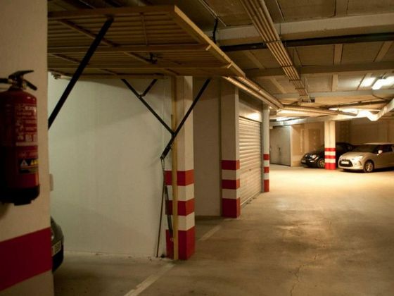 Foto 2 de Garaje en venta en calle Séneca de 72 m²