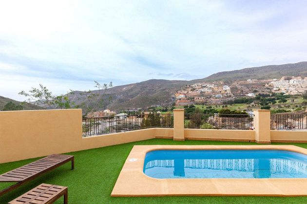 Foto 2 de Xalet en venda a calle Los Jarales de 4 habitacions amb piscina i garatge