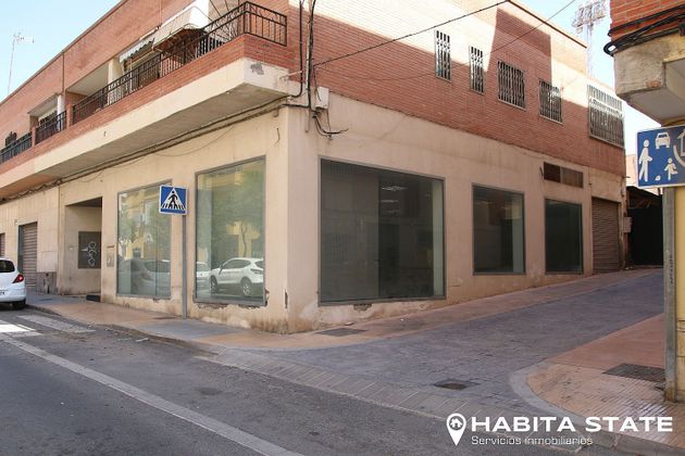 Foto 1 de Local en venta en calle Teruel de 135 m²