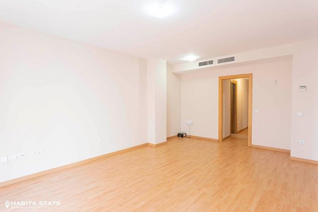Foto 2 de Piso en alquiler en calle Zaragoza de 4 habitaciones con aire acondicionado y ascensor