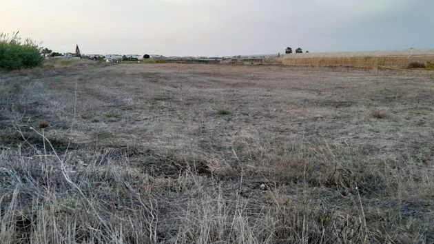 Foto 1 de Venta de terreno en Las Palmeras-Dehesilla de 5673 m²