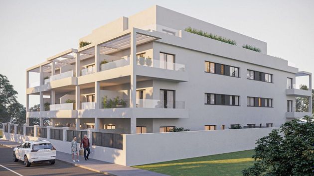 Foto 1 de Àtic en venda a V Centenario-Piletas-Capuchinos de 3 habitacions amb terrassa i piscina