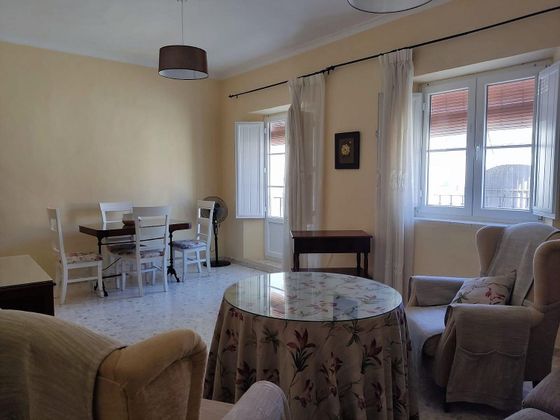 Foto 2 de Casa en venda a V Centenario-Piletas-Capuchinos de 6 habitacions amb terrassa i garatge