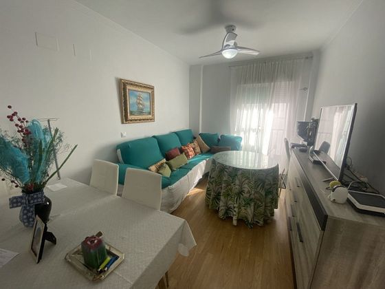 Foto 2 de Piso en venta en Centro-Calzada-Cabo Noval de 2 habitaciones con garaje y balcón