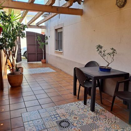 Foto 1 de Dúplex en venda a Las Palmeras-Dehesilla de 4 habitacions amb terrassa i garatge