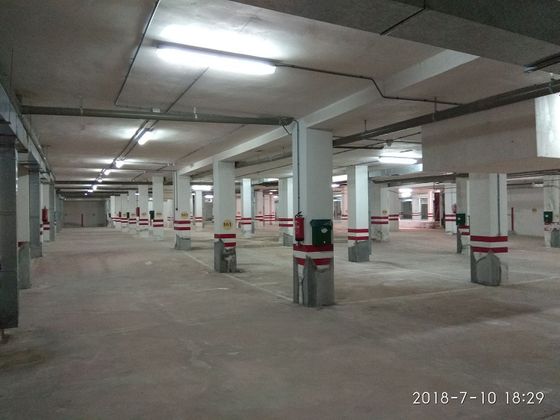 Foto 2 de Garaje en alquiler en calle Clavellina de 3900 m²
