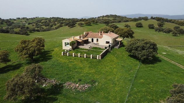 Foto 2 de Casa rural en venda a Santa Elena de 4 habitacions amb terrassa i jardí