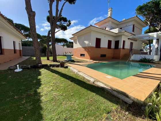 Foto 1 de Xalet en venda a Sancti Petri - La Barrosa de 4 habitacions amb terrassa i piscina