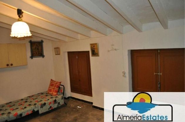 Foto 2 de Casa en venta en Albánchez de 4 habitaciones con terraza