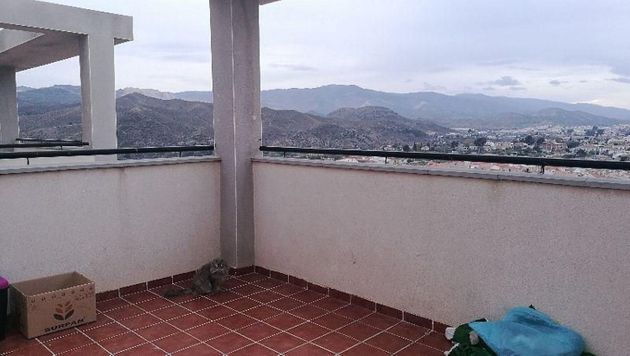 Foto 2 de Venta de ático en Fines de 2 habitaciones con terraza