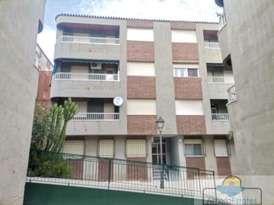 Foto 1 de Pis en venda a Olula del Río de 4 habitacions amb balcó