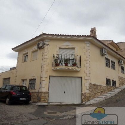 Foto 1 de Casa en venda a Olula del Río de 4 habitacions amb garatge